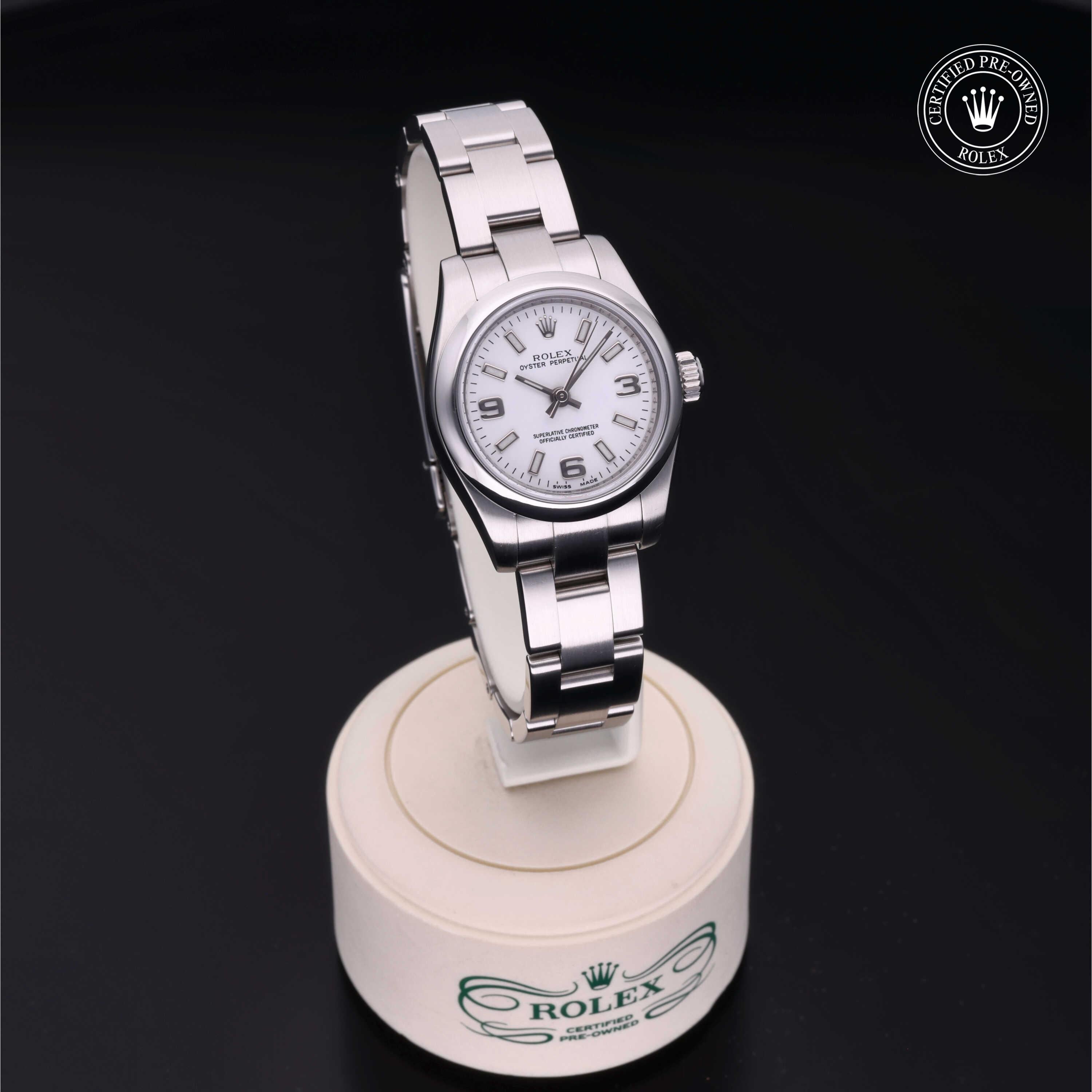 Rolex Certified Pre-Owned Oyster Perpetual 26 176200 V735378 - 360° view