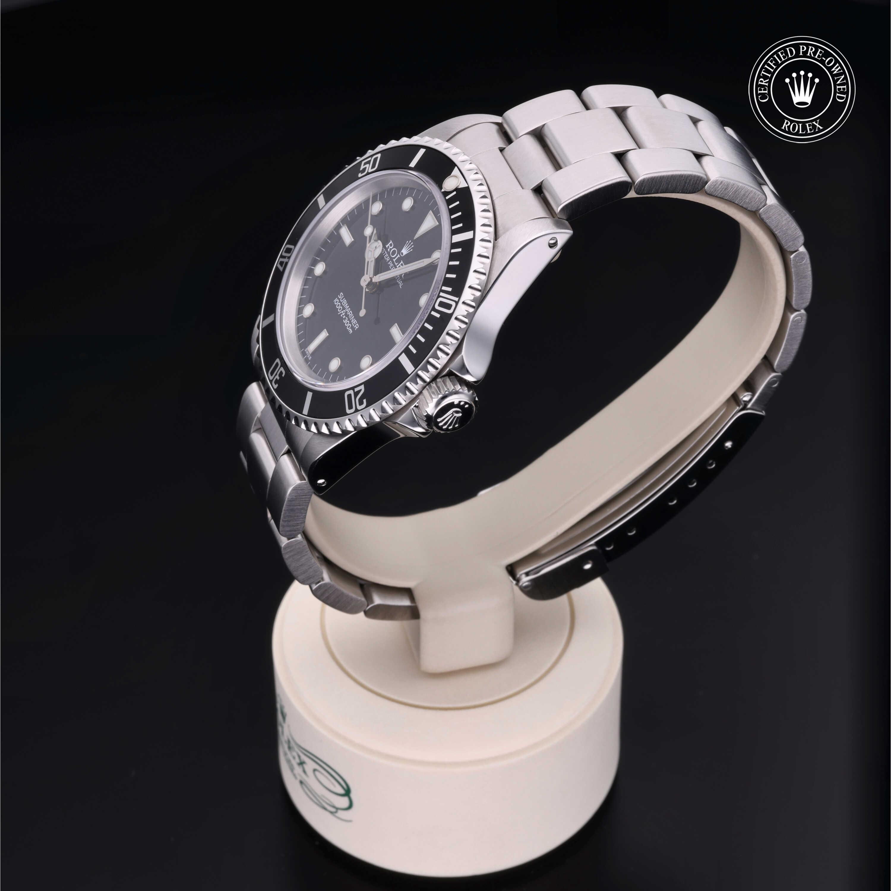 Rolex Certified Pre-Owned Submariner 40mm 14060 A564630 - 360° view