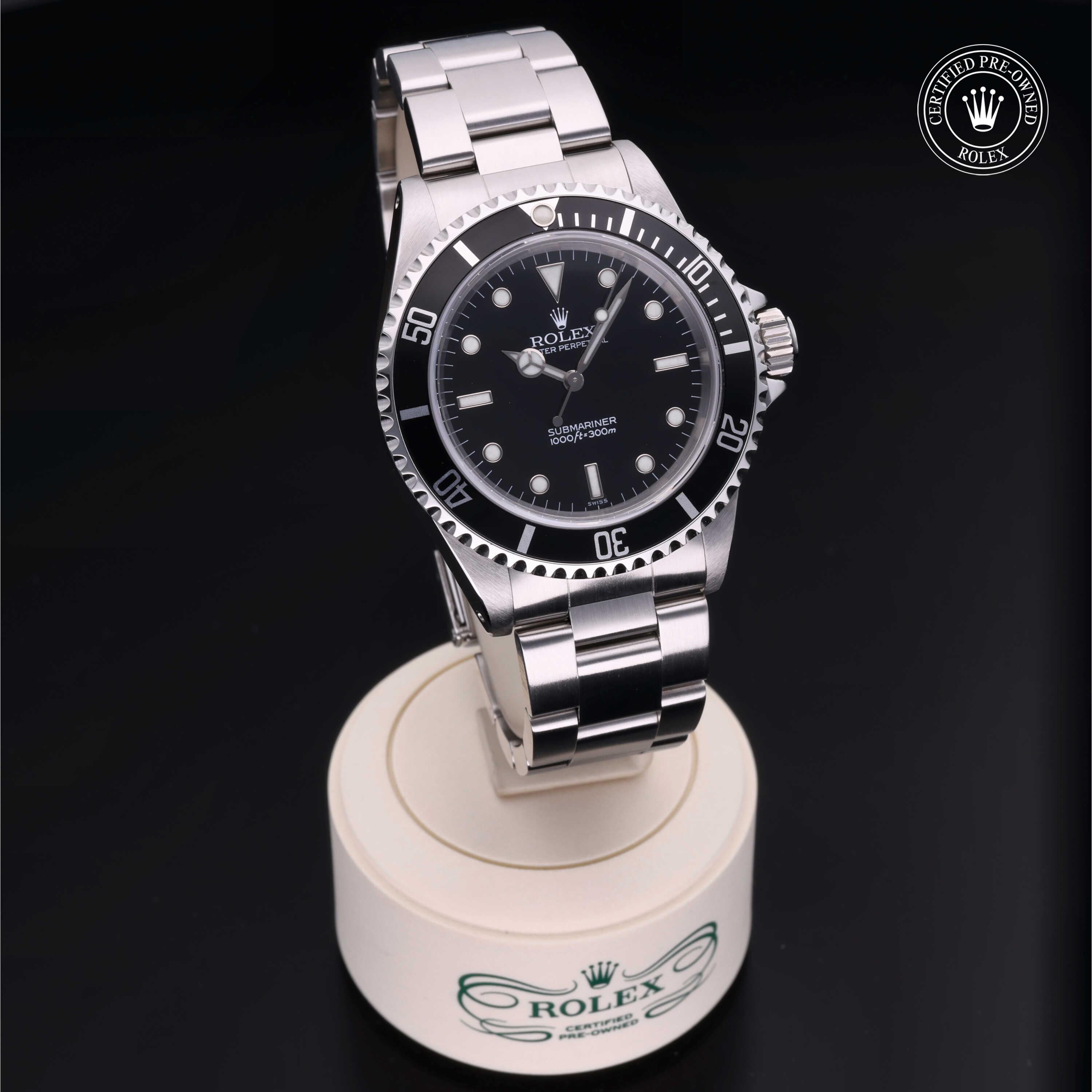 Rolex Certified Pre-Owned Submariner 40mm 14060 A564630 - 360° view