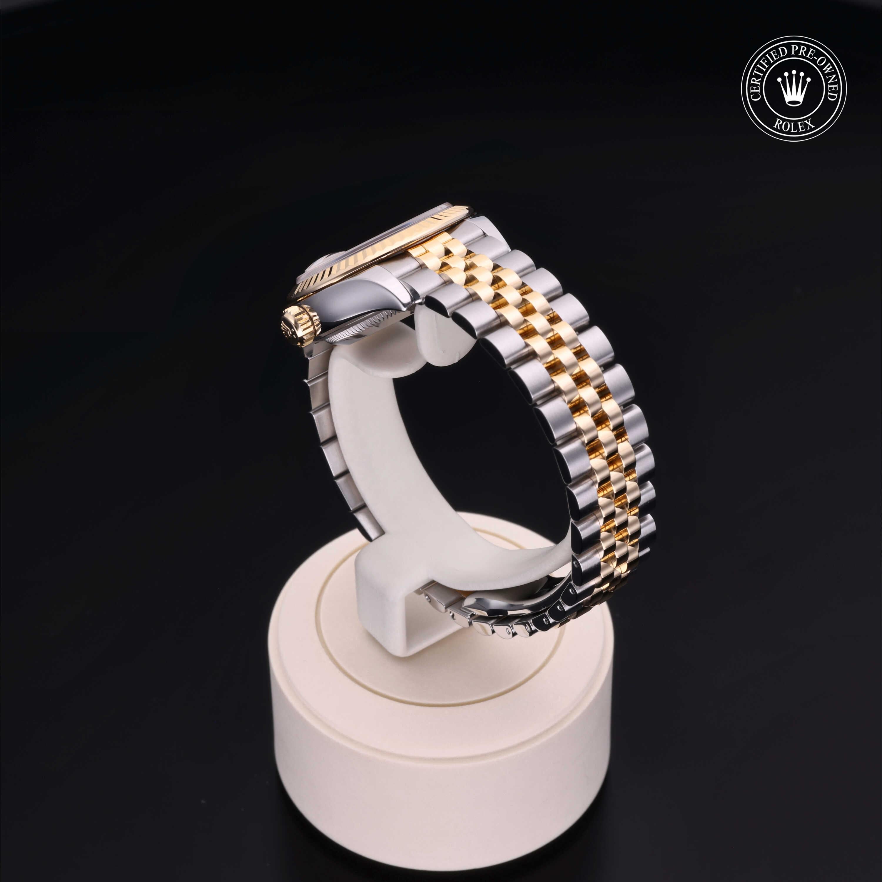 Rolex Certified Pre-Owned Lady-Datejust 28mm 279173 0W103307 - 360° view