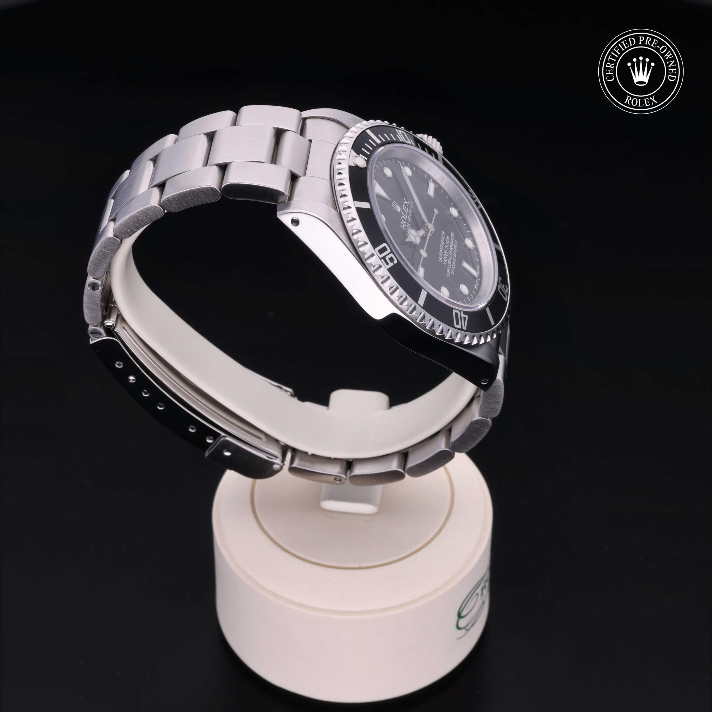 Rolex Certified Pre-Owned Submariner 40mm 14060M Z864147 - 360° view