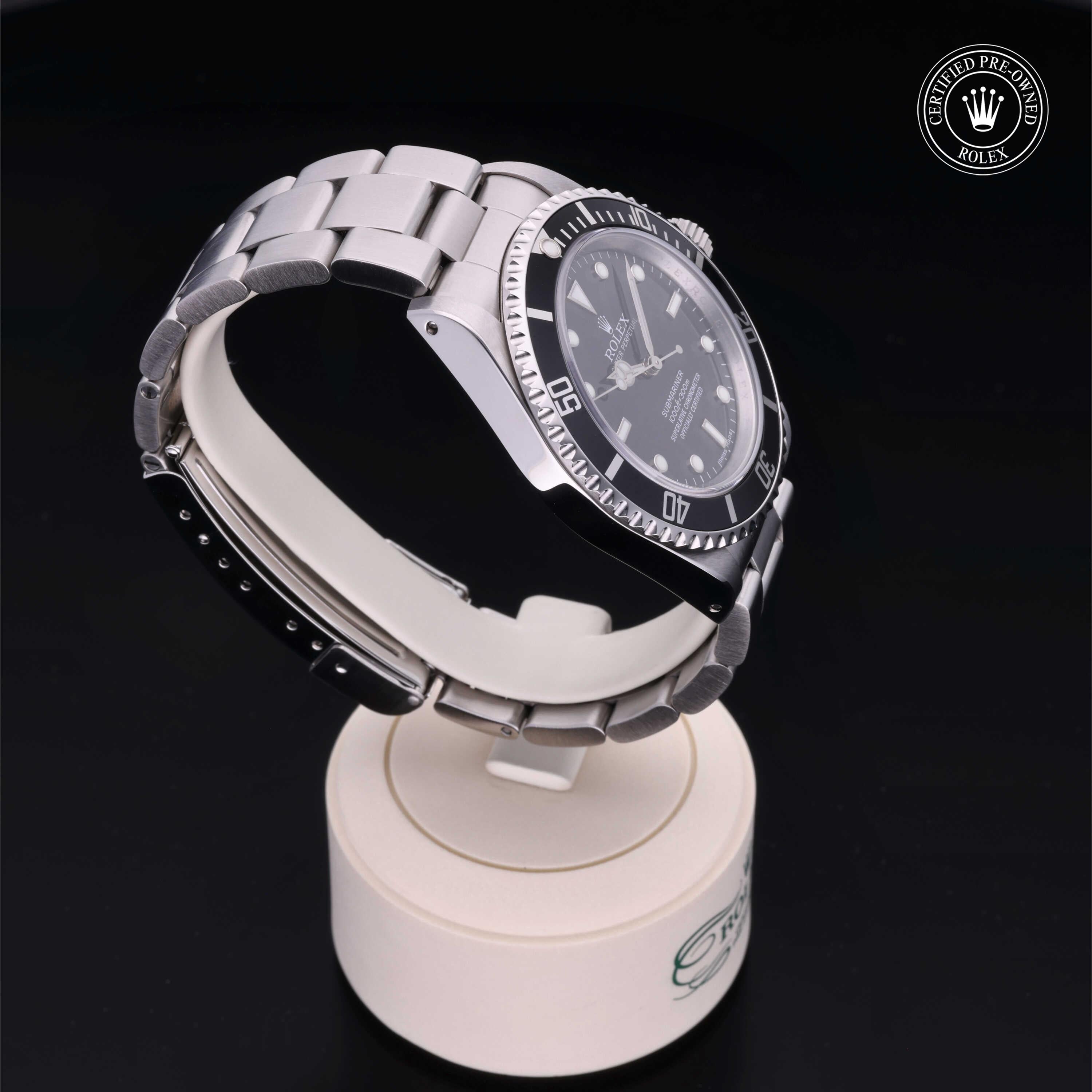 Rolex Certified Pre-Owned Submariner 40mm 14060M Z864147 - 360° view