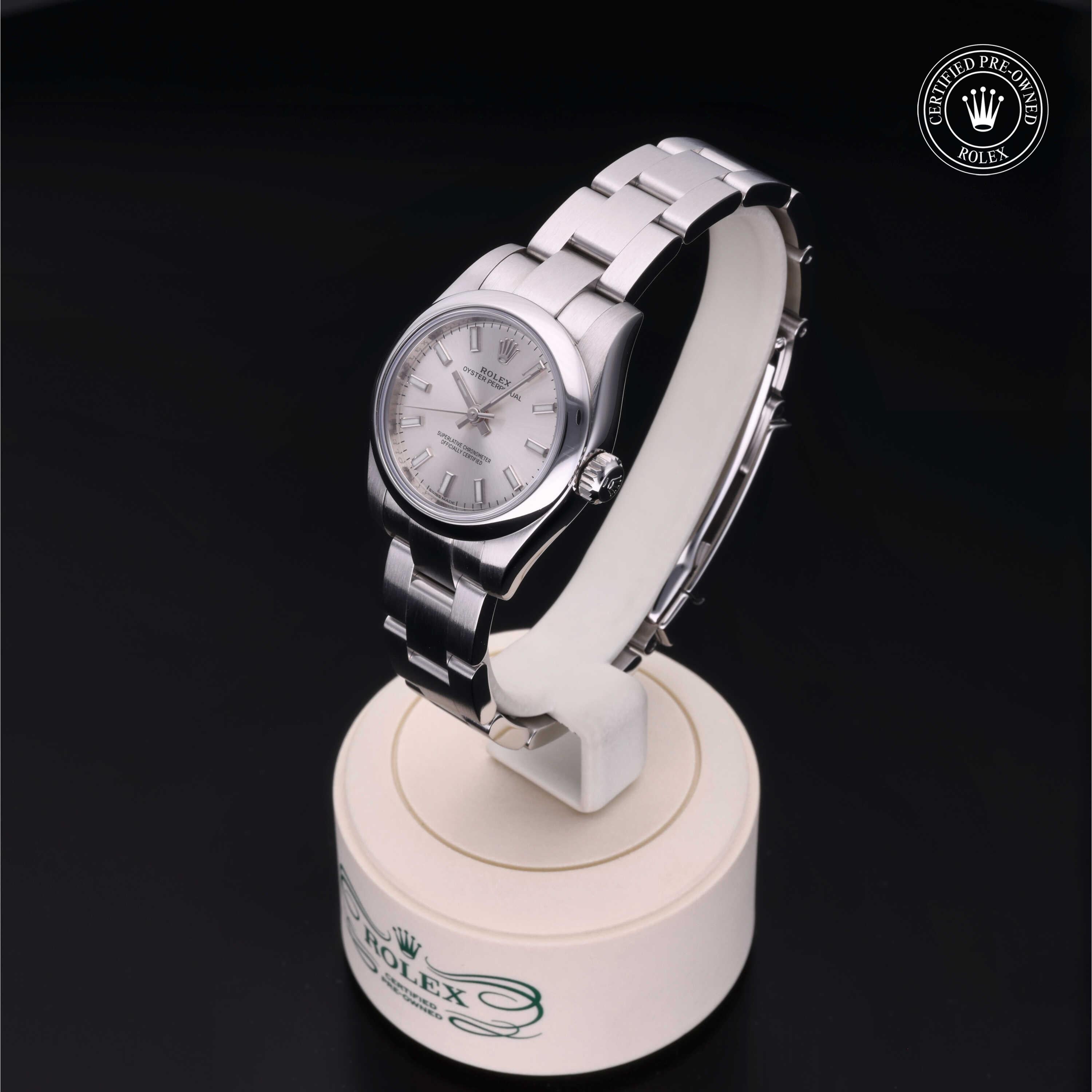 Rolex Certified Pre-Owned Oyster Perpetual 26mm 176200 81Q0Y273 - 360° view