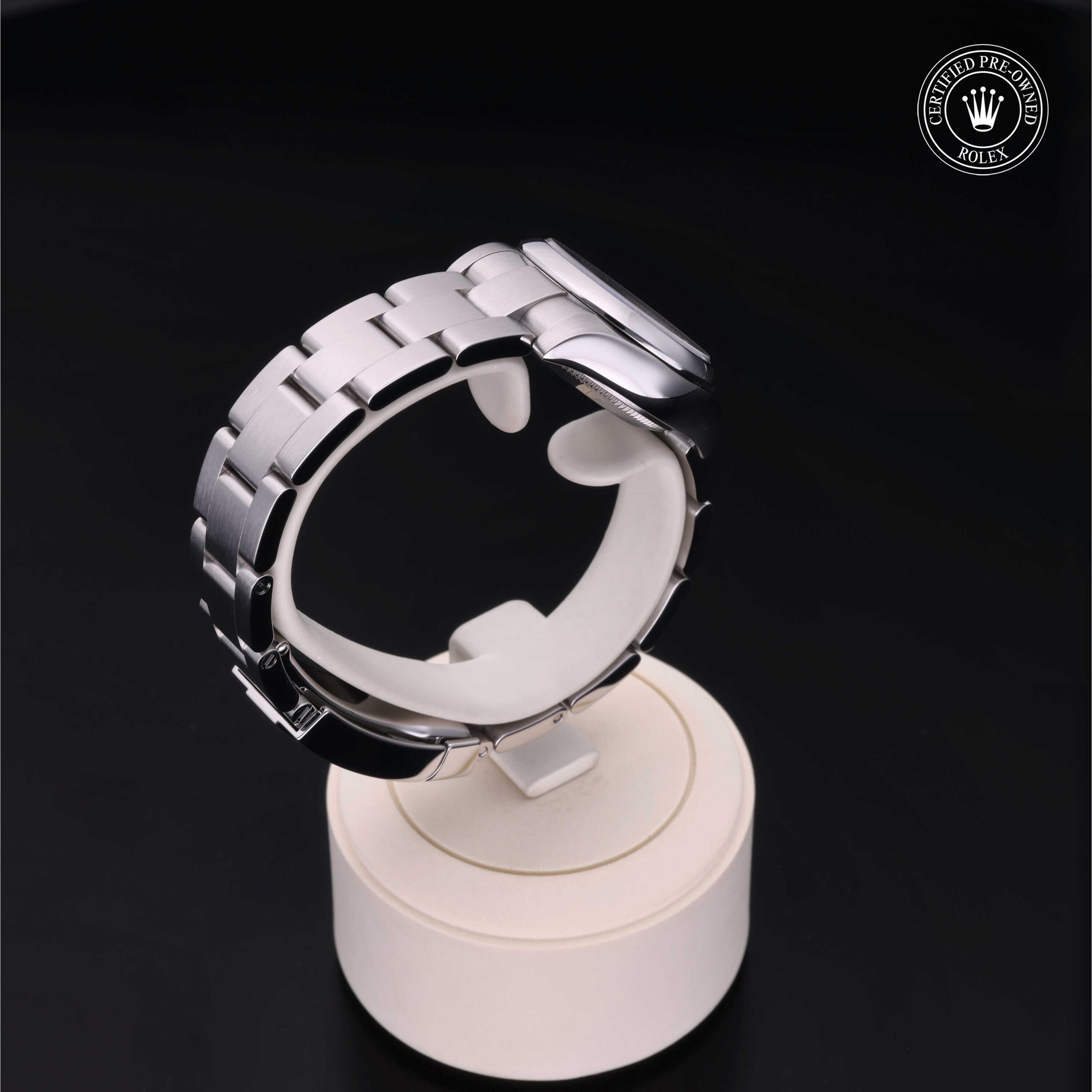 Rolex Certified Pre-Owned Oyster Perpetual 26mm 176200 81Q0Y273 - 360° view