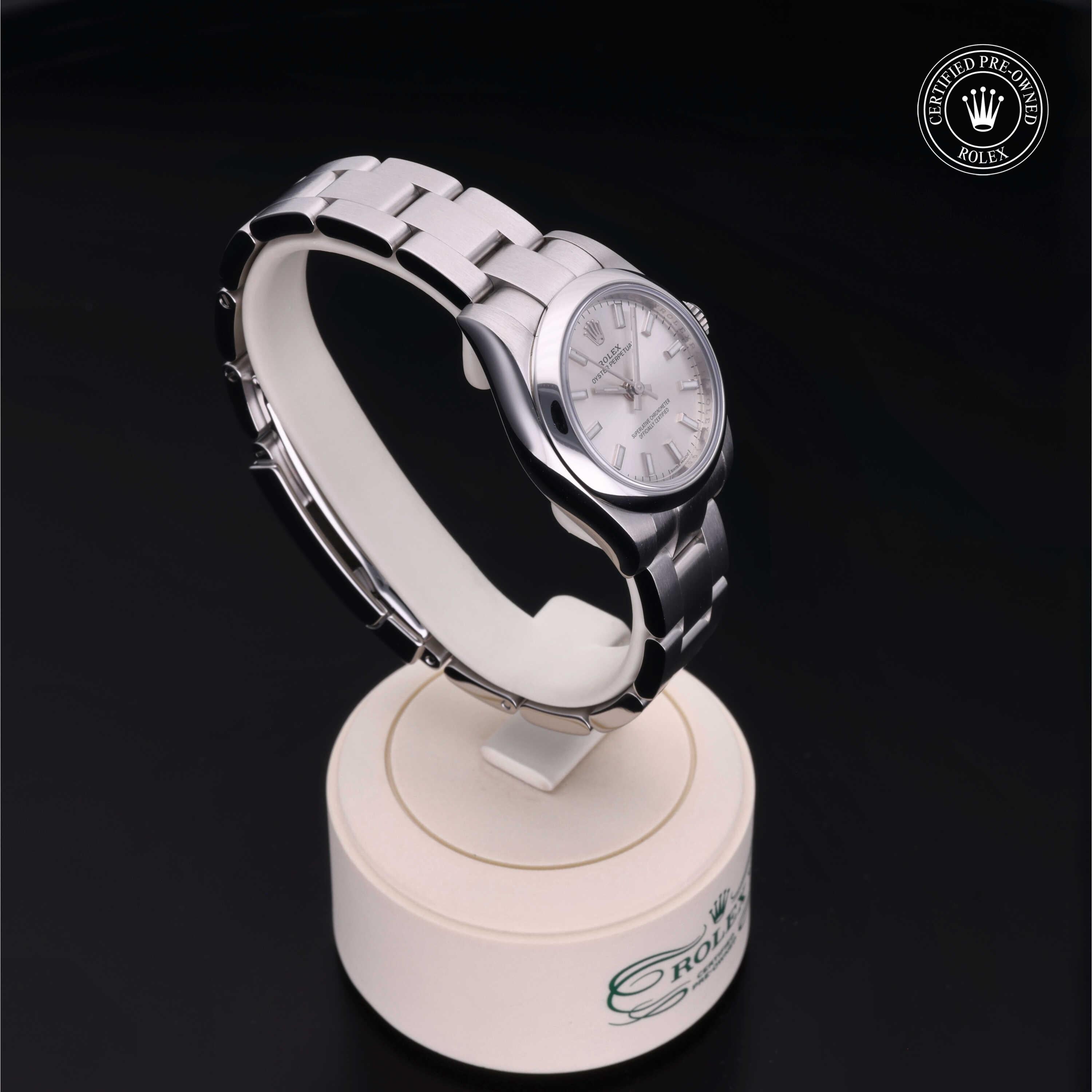 Rolex Certified Pre-Owned Oyster Perpetual 26mm 176200 81Q0Y273 - 360° view