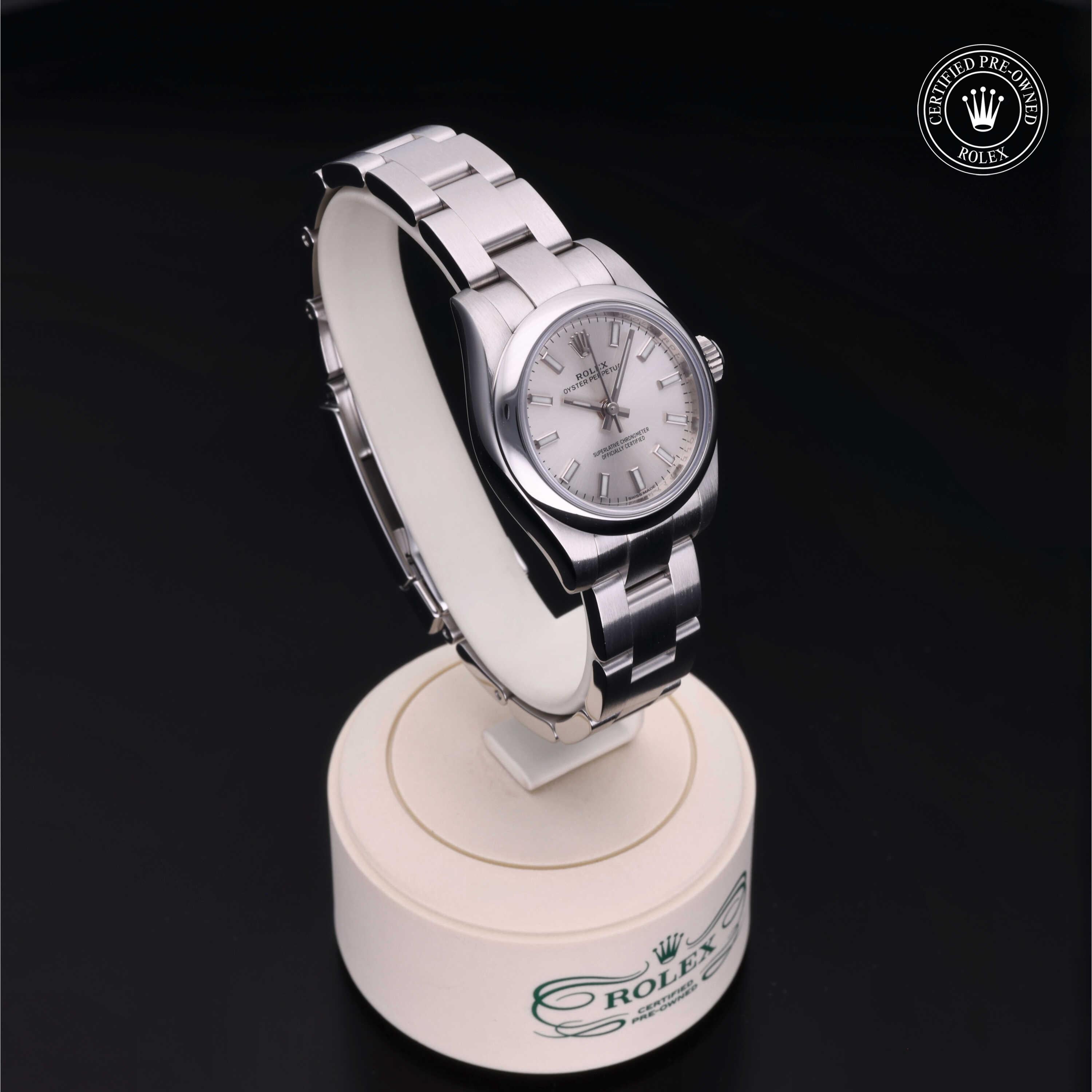 Rolex Certified Pre-Owned Oyster Perpetual 26mm 176200 81Q0Y273 - 360° view