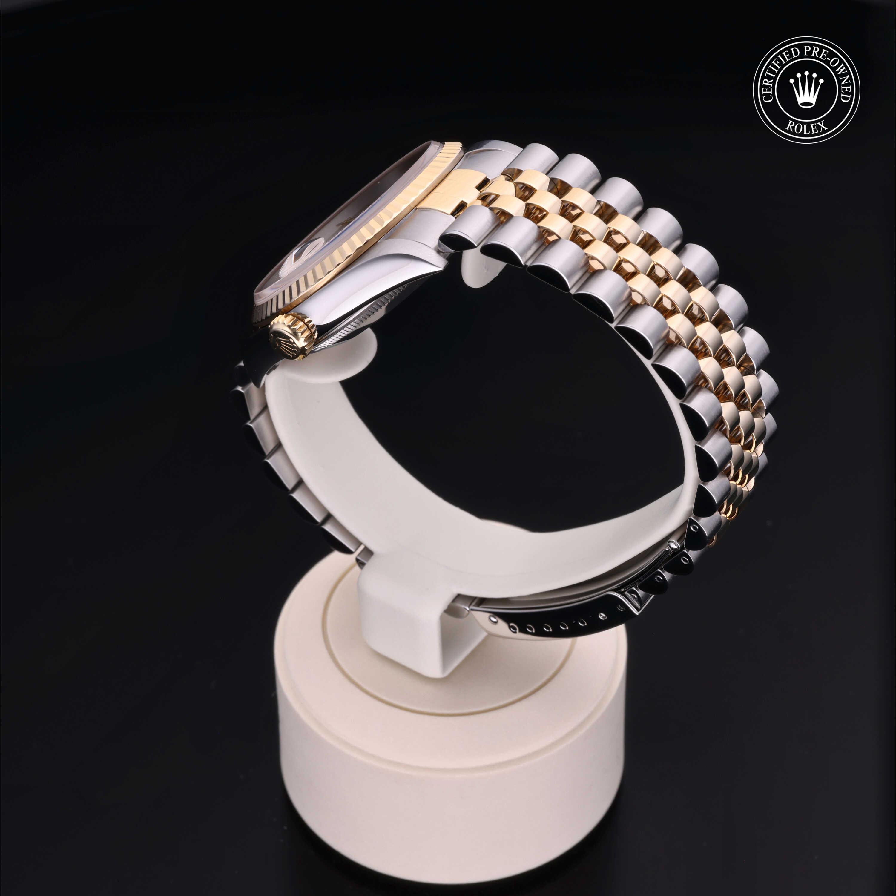 Rolex Certified Pre-Owned Datejust 36mm 16233 P331383 - 360° view