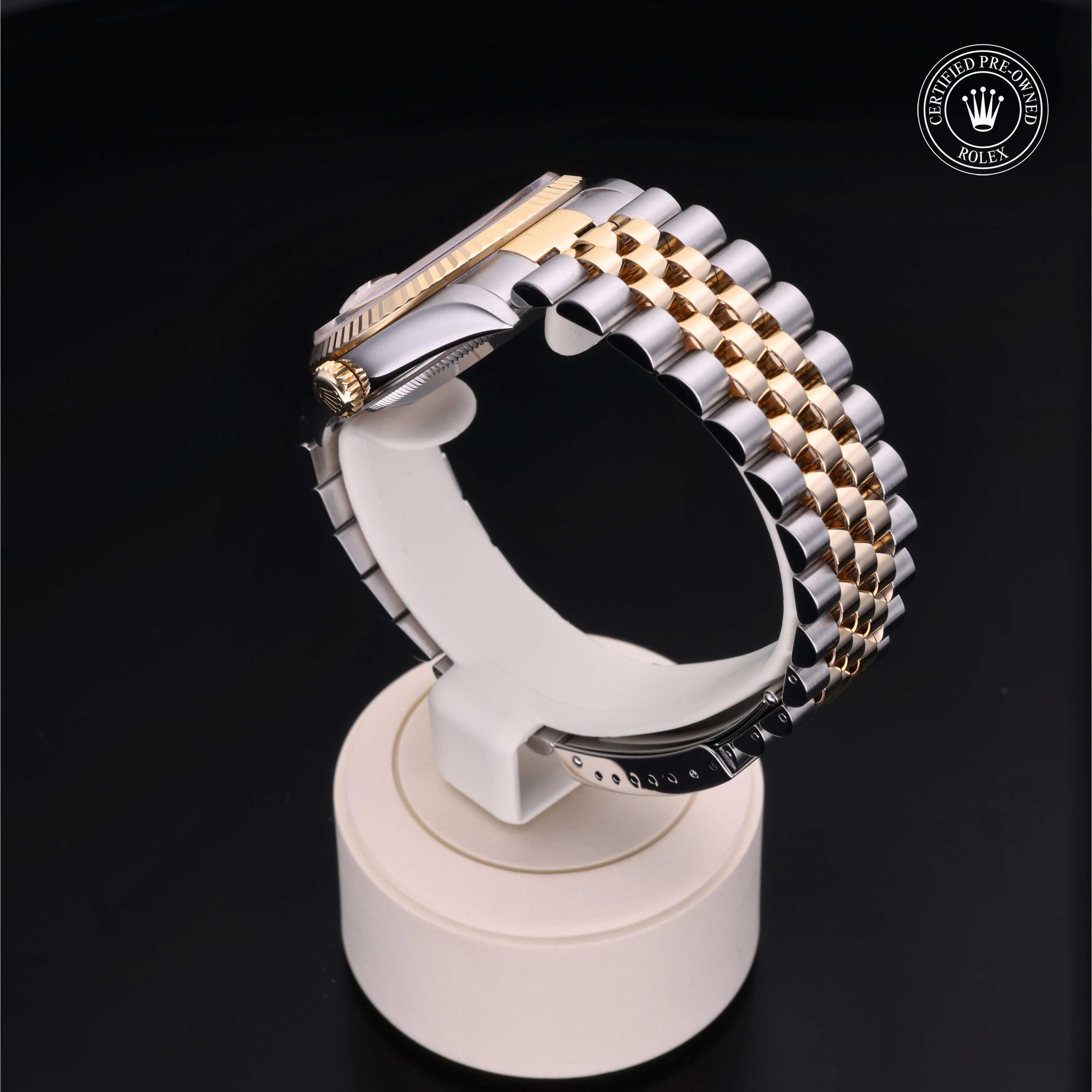 Rolex Certified Pre-Owned Datejust 36mm 16233 P331383 - 360° view