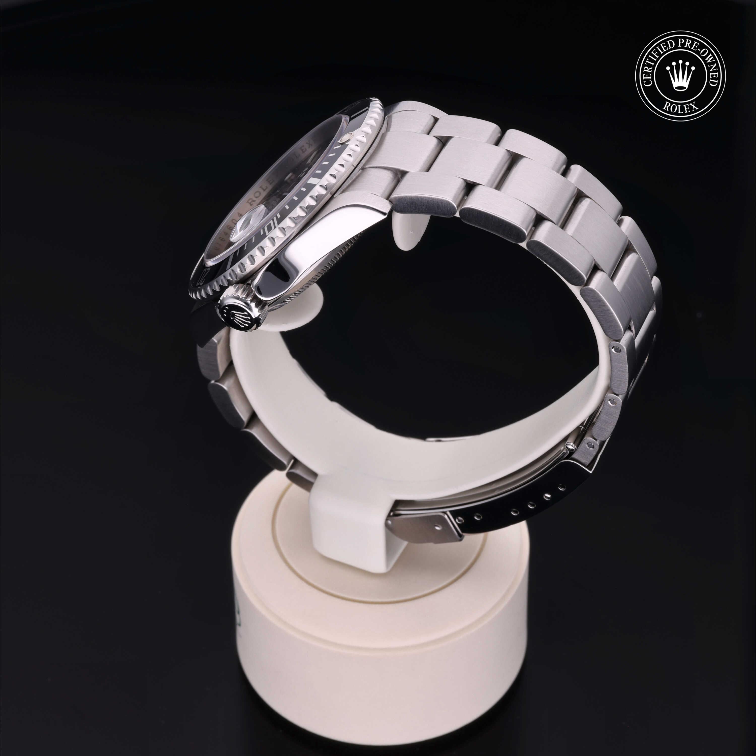 Rolex Certified Pre-Owned Submariner Date 40mm 16610 M164604 - 360° view