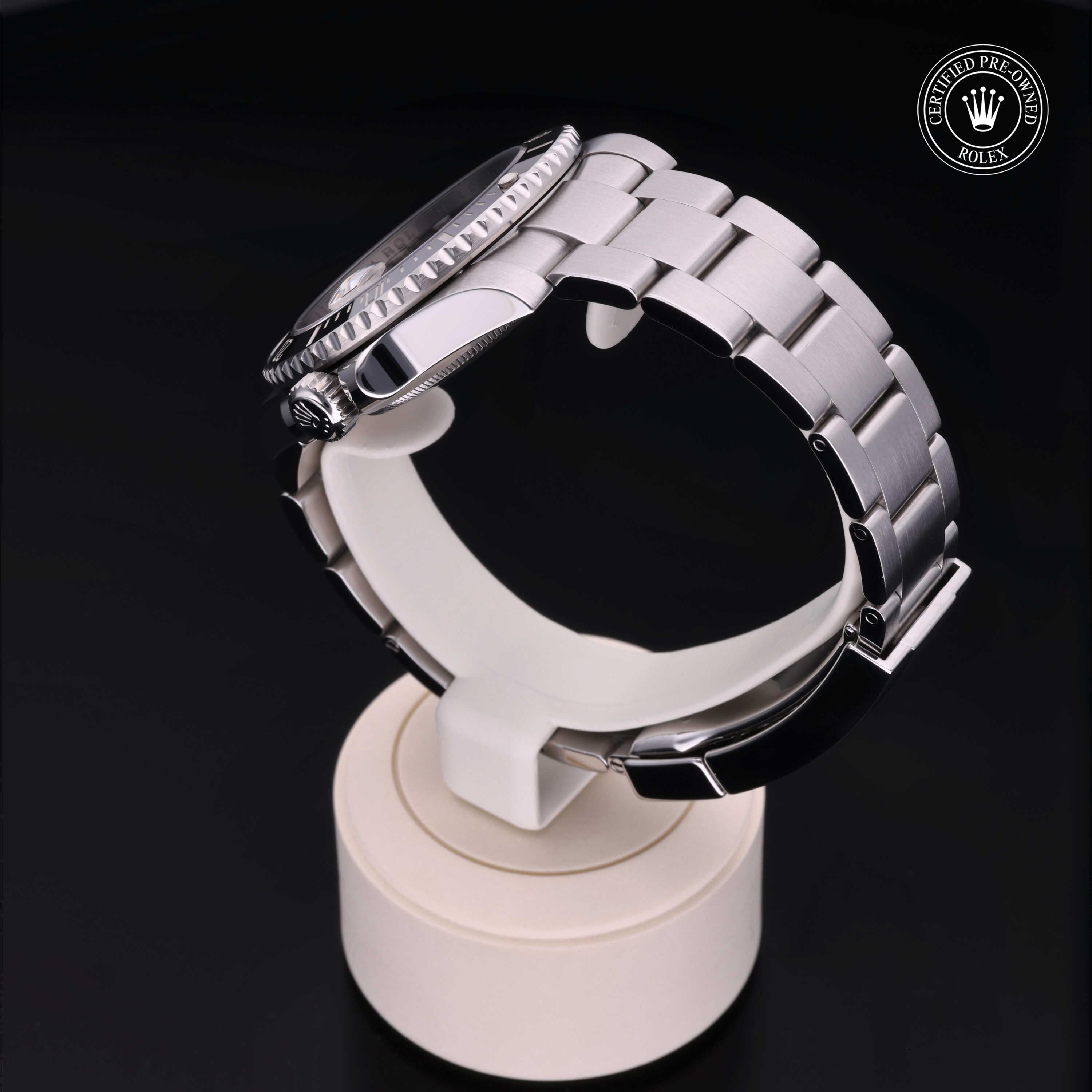 Rolex Certified Pre-Owned Submariner Date 40mm 116610LN P7728564 - 360° view
