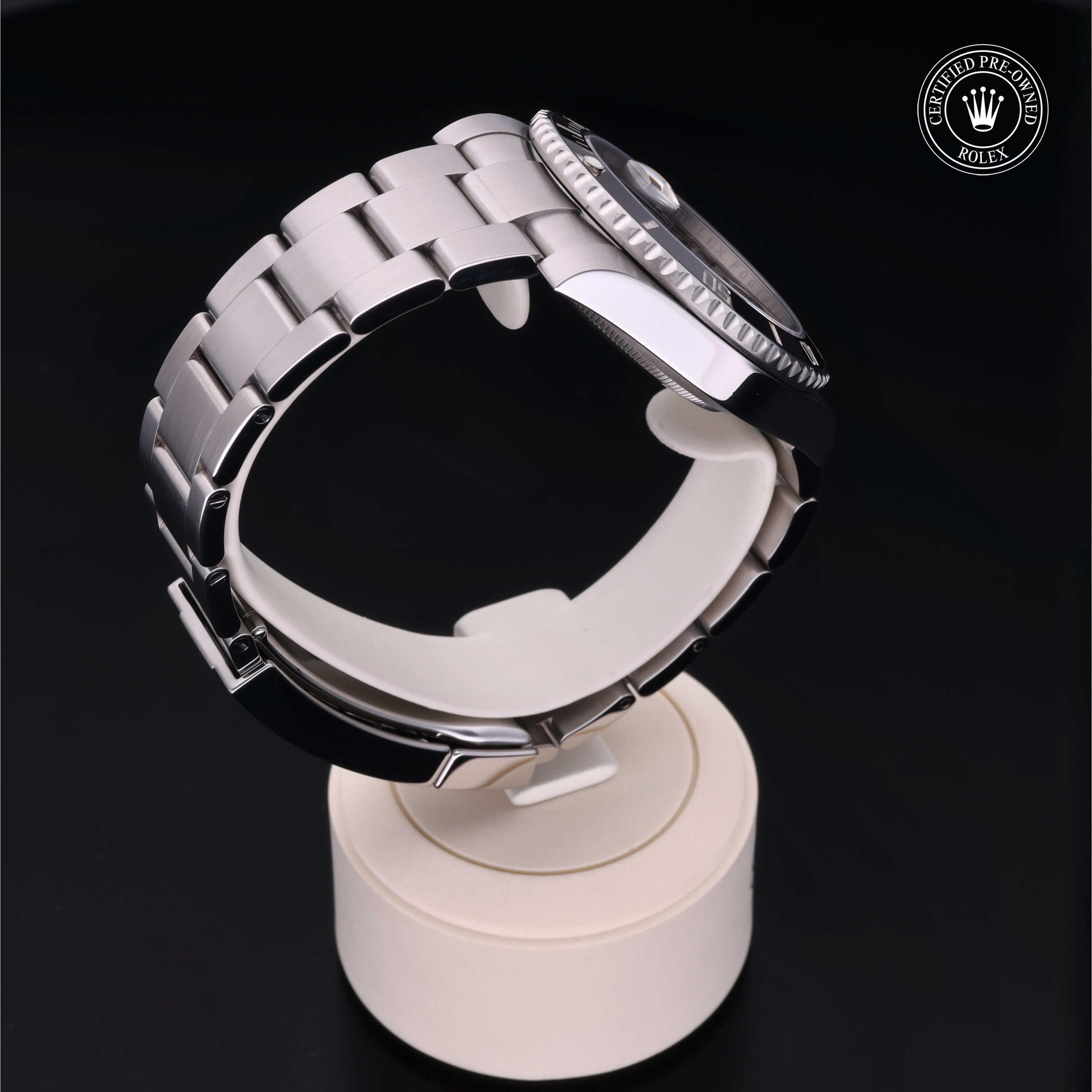 Rolex Certified Pre-Owned Submariner Date 40mm 116610LN P0G19945 - 360° view
