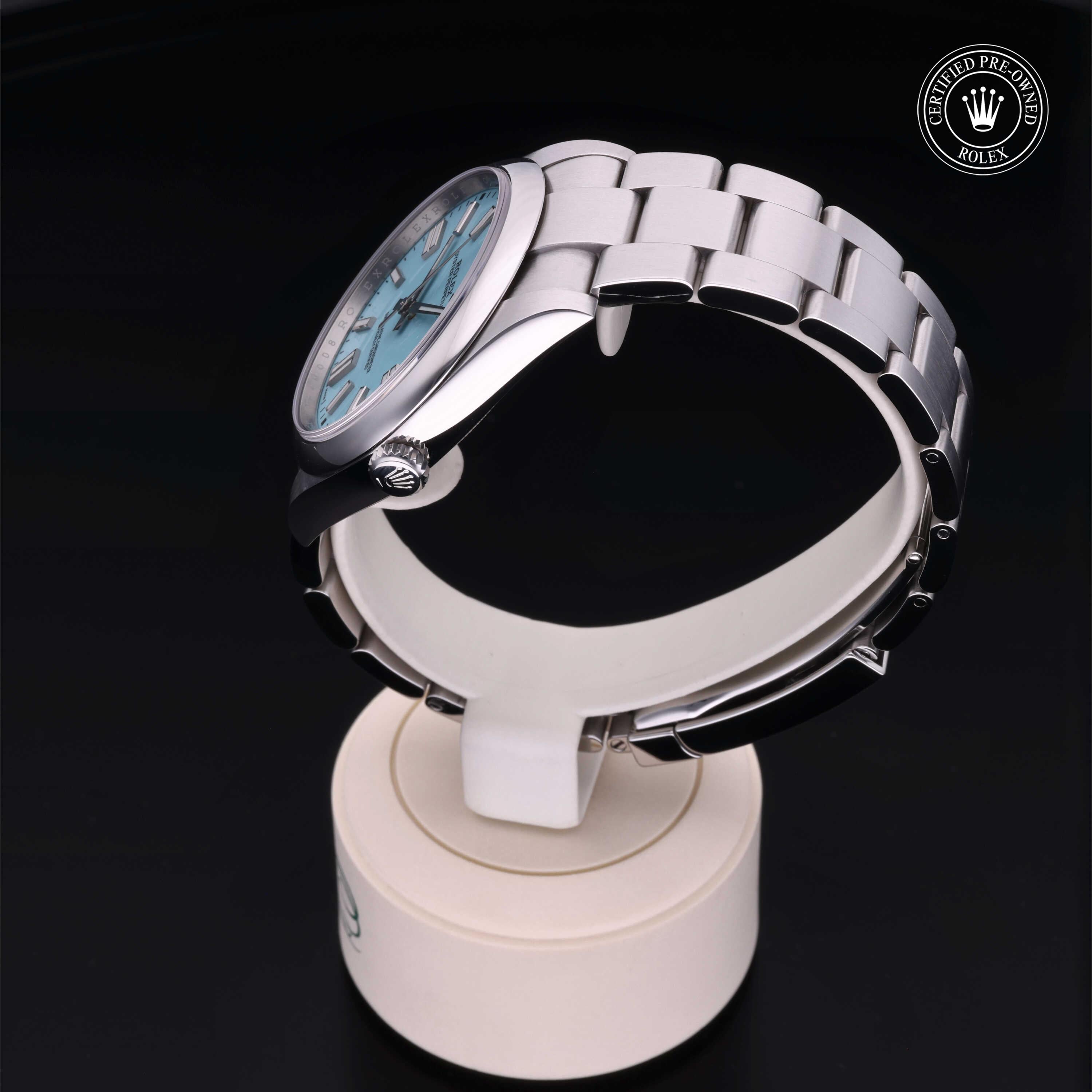 Rolex Certified Pre-Owned Oyster Perpetual 41mm M124300 7064M0D8 - 360° view