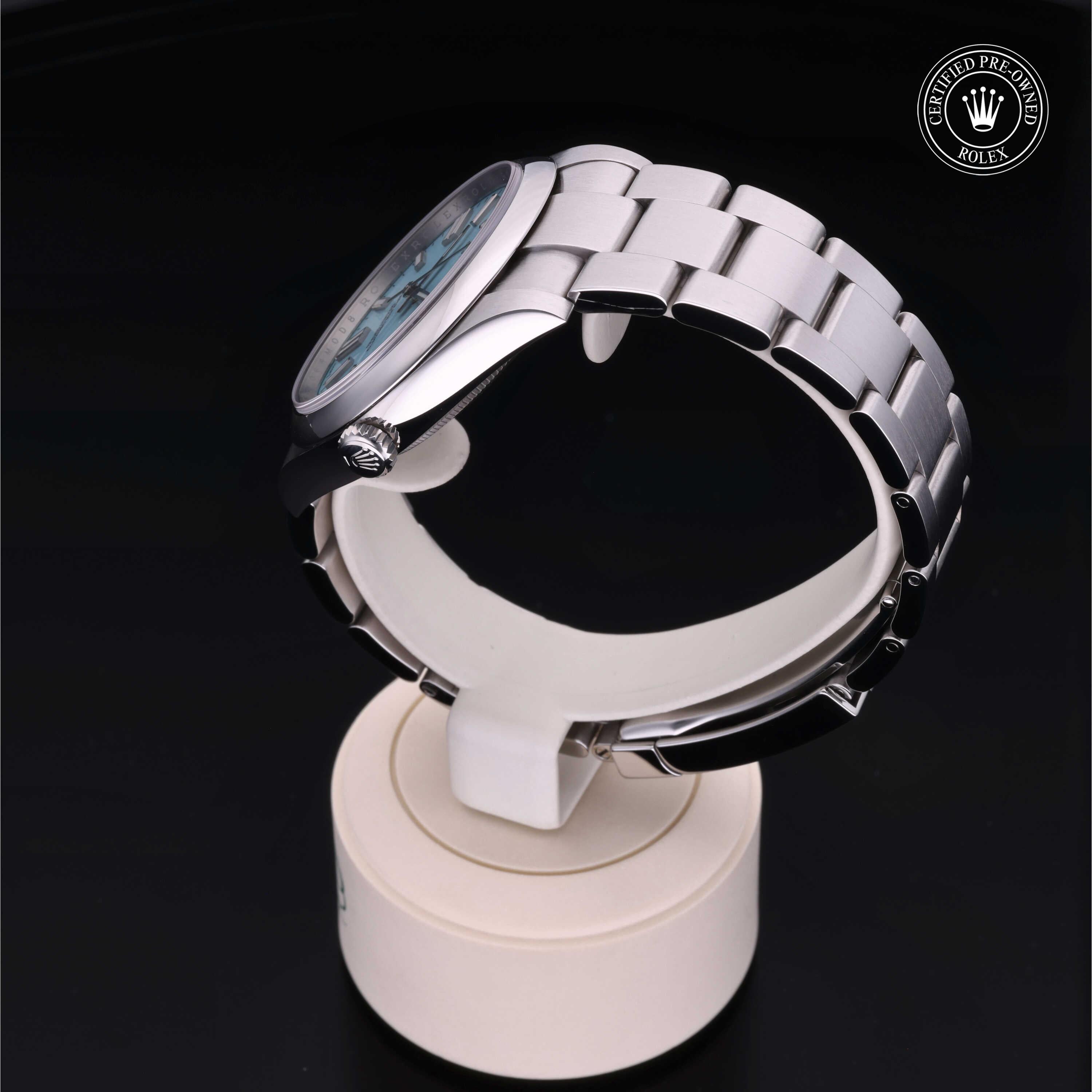 Rolex Certified Pre-Owned Oyster Perpetual 41mm M124300 7064M0D8 - 360° view