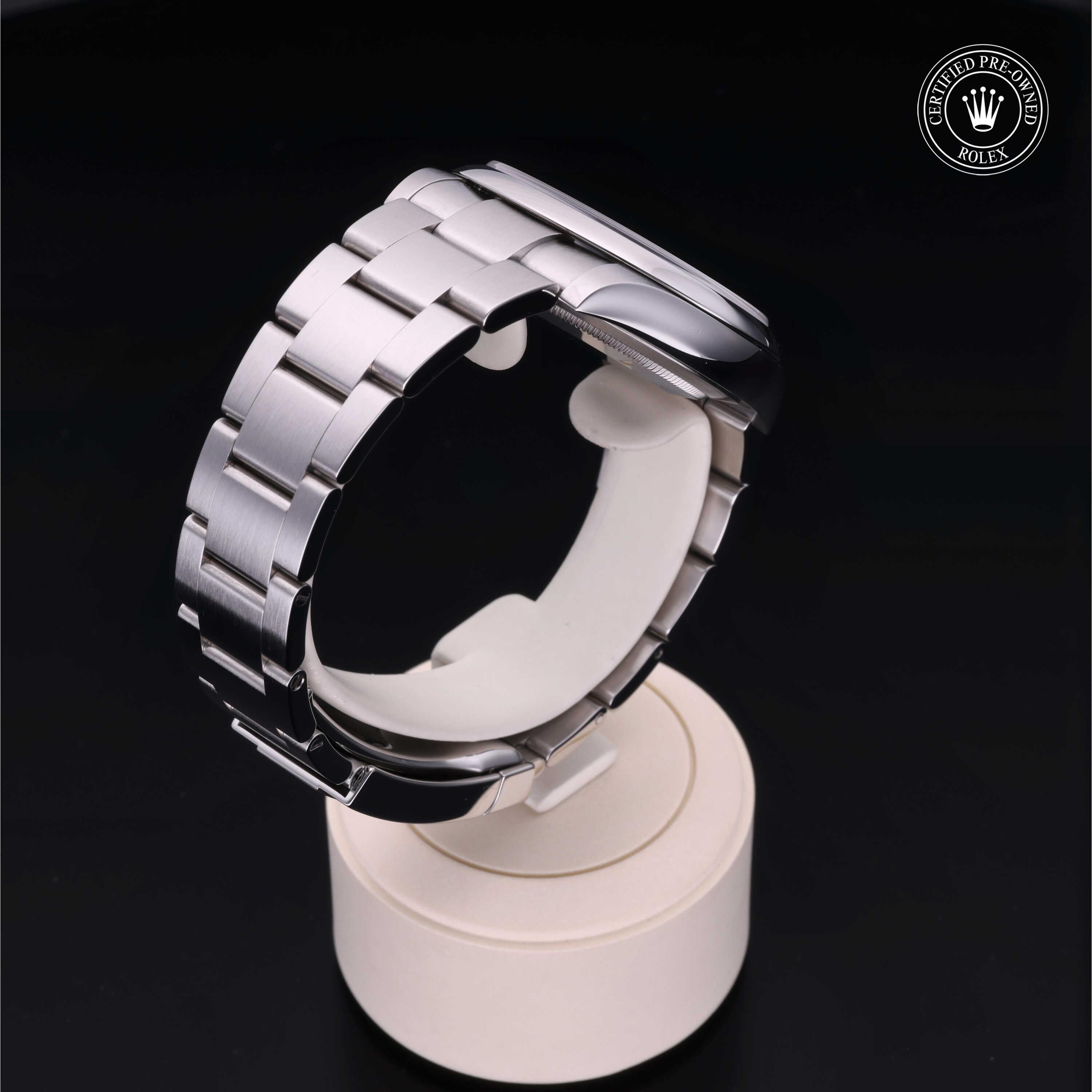 Rolex Certified Pre-Owned Oyster Perpetual 41mm M124300 7064M0D8 - 360° view