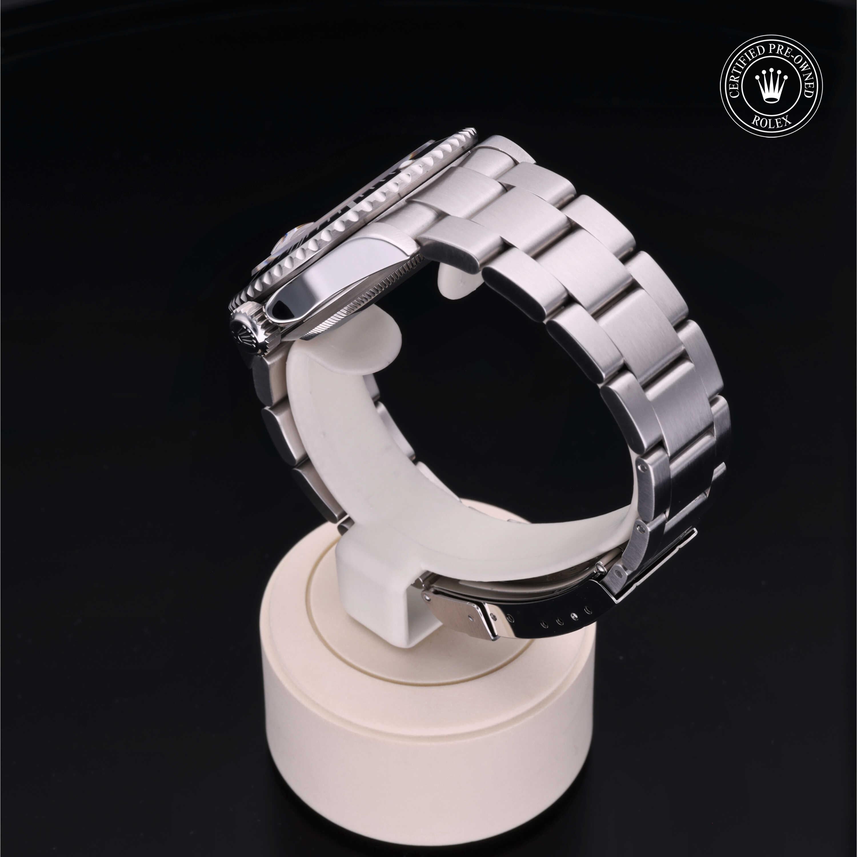 Rolex Certified Pre-Owned Submariner Date 40mm 16610 V432041 - 360° view