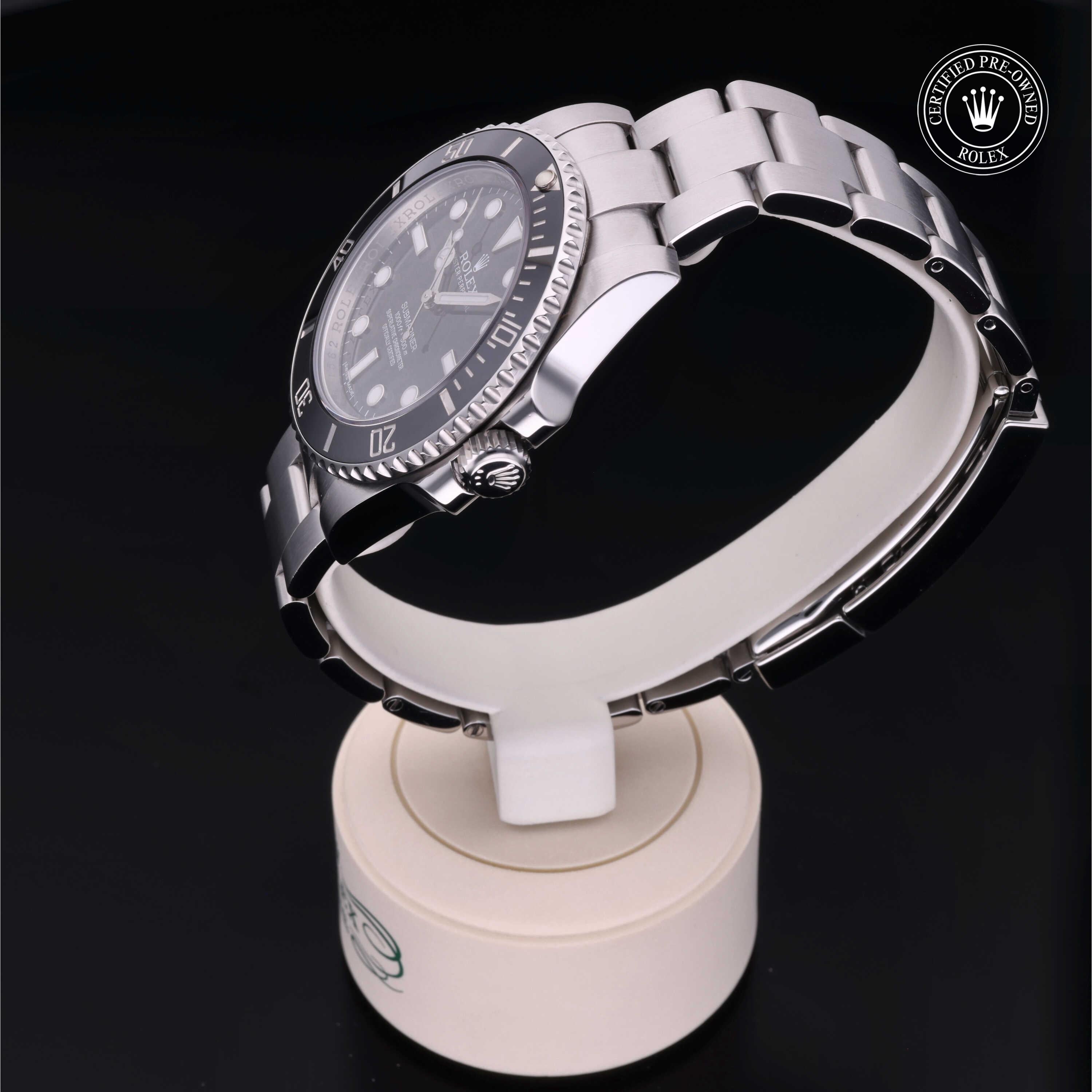 Rolex Certified Pre-Owned Submariner 40mm 114060 199P1562 - 360° view