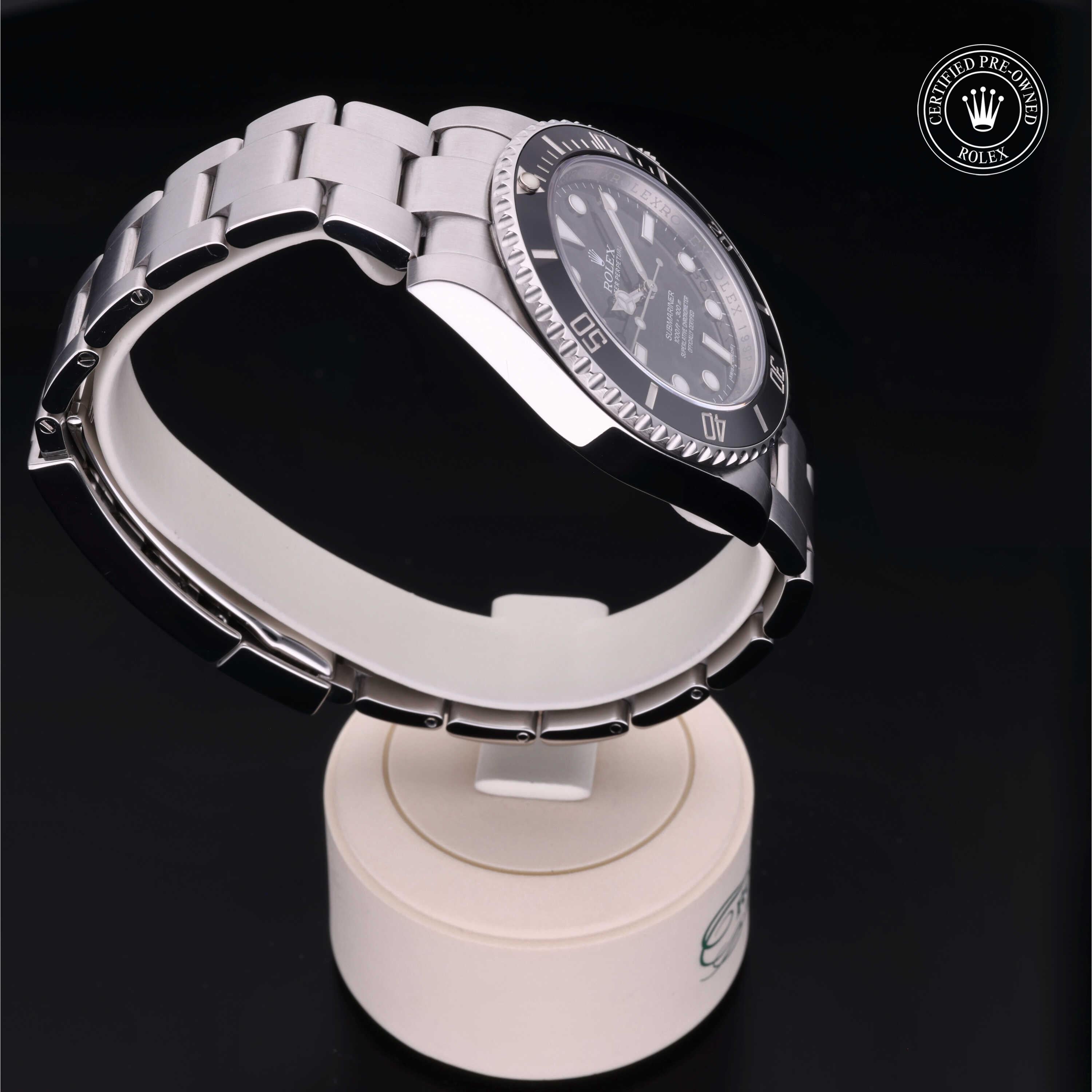 Rolex Certified Pre-Owned Submariner 40mm 114060 199P1562 - 360° view