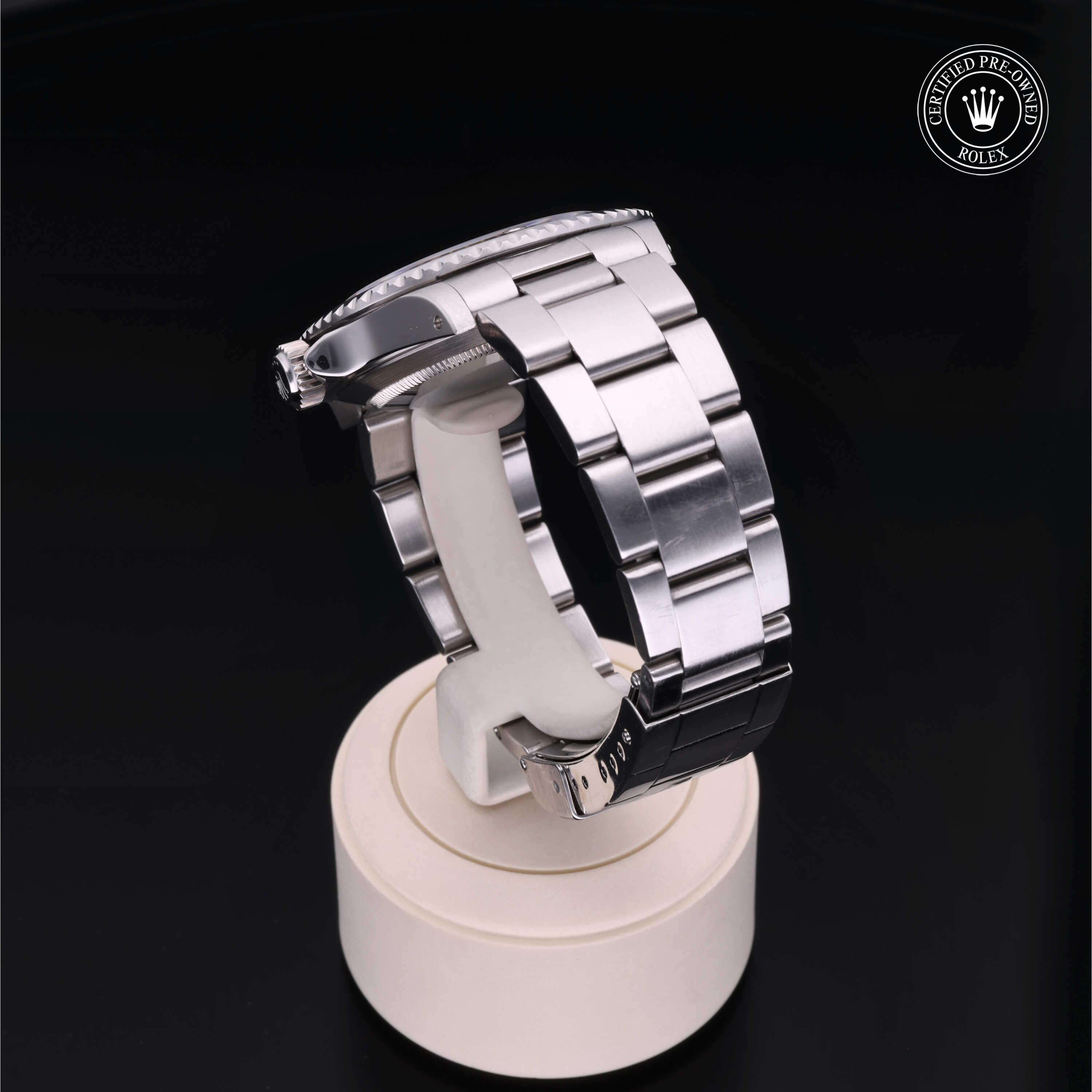 Rolex Certified Pre-Owned Submariner 40mm 14060 T499960 - 360° view