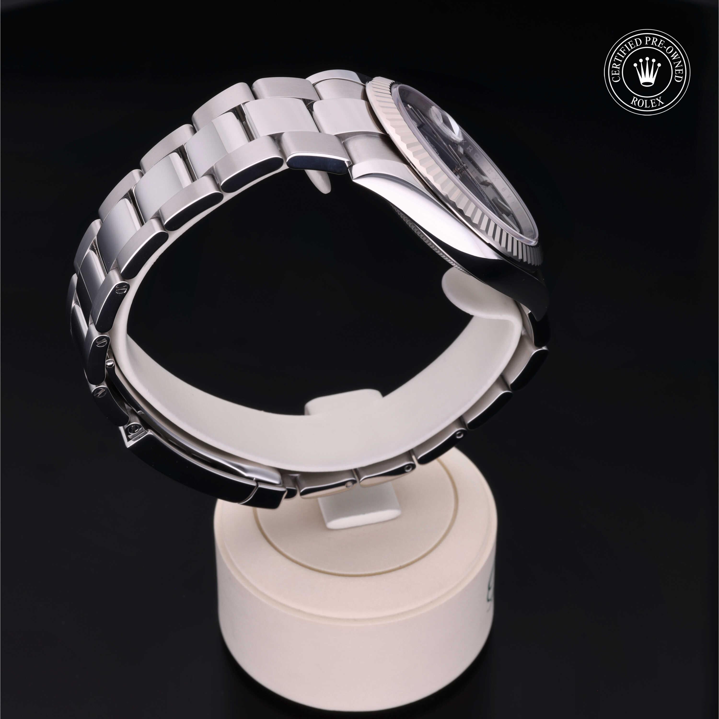 Rolex Certified Pre-Owned Datejust 41mm 126334 8VK62314 - 360° view