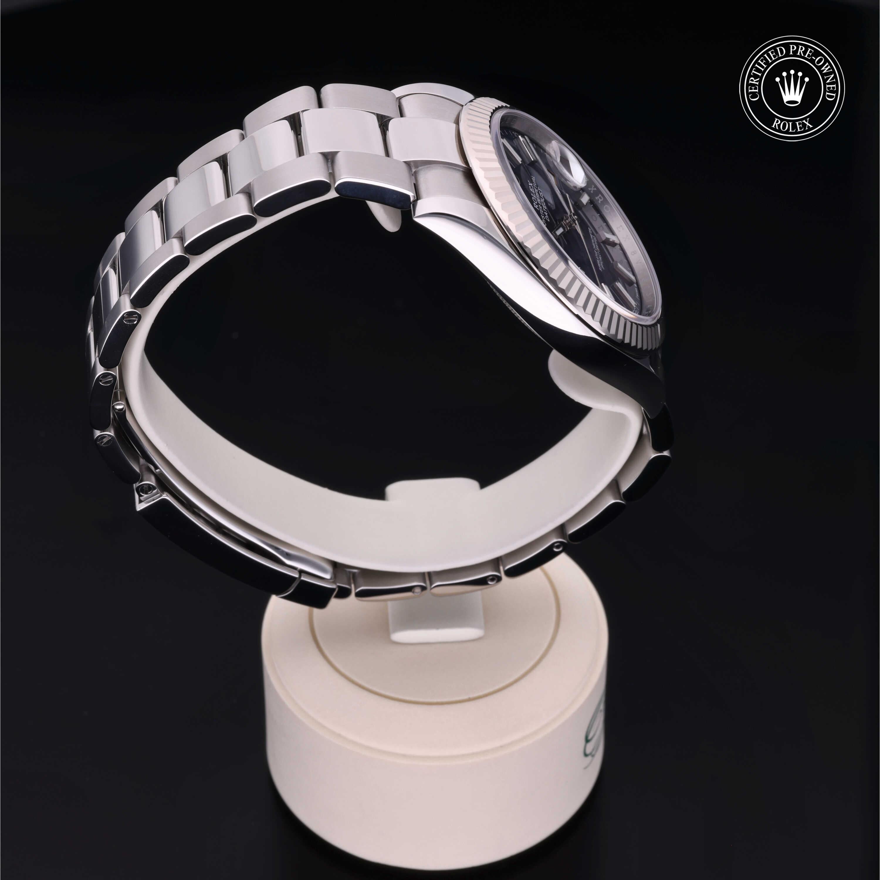 Rolex Certified Pre-Owned Datejust 41mm 126334 8VK62314 - 360° view