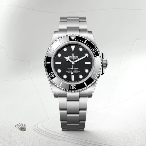 Rolex Submariner in Oystersteel with a Black dial, Unidirectional rotatable 60-minute graduated, scratch-resistant Cerachrom insert in black ceramic, numerals and graduations coated in platinum bezel, Oyster, three-piece solid links bracelet