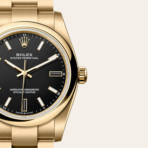 Rolex Oyster Perpetual 34 in 18 ct yellow gold with a Black dial, Domed bezel, Oyster, three-piece solid links bracelet