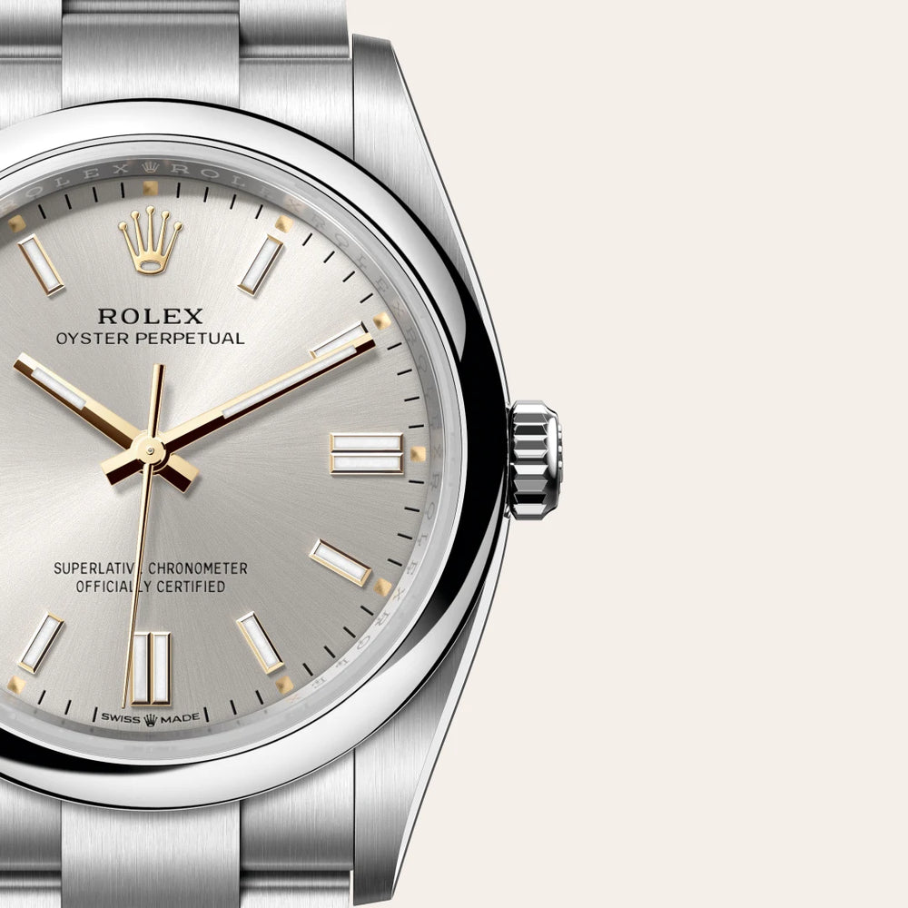 Rolex Oyster Perpetual 36 in Oystersteel with a Silver dial, Domed bezel, Oyster, three-piece solid links bracelet