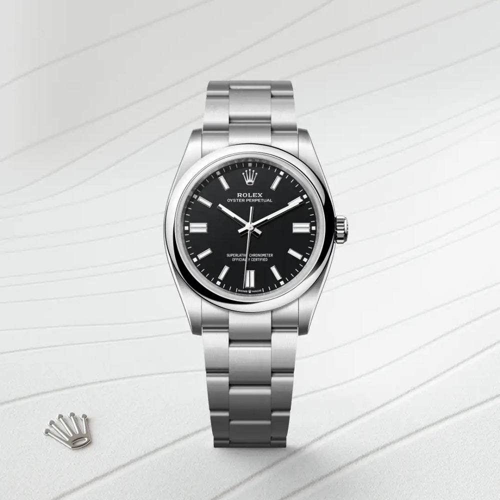 Rolex Oyster Perpetual 36 in Oystersteel with a Black dial, Domed bezel, Oyster, three-piece solid links bracelet