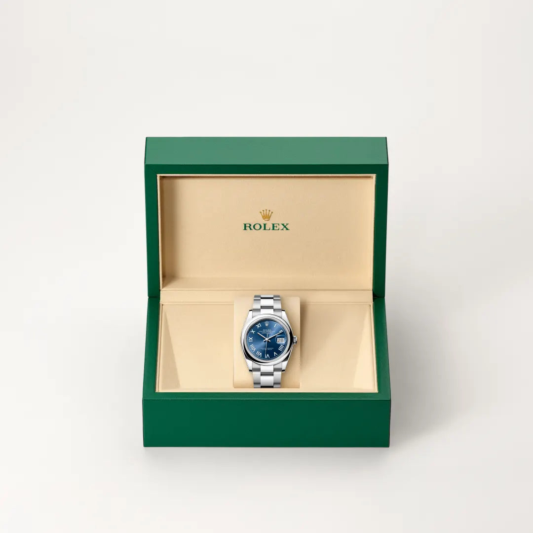 Rolex Datejust 36 in Oystersteel with a Bright blue dial, Domed bezel, Oyster, three-piece solid links bracelet