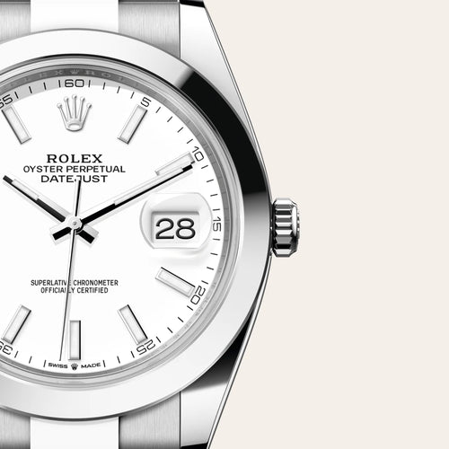 Rolex Datejust 41 in Oystersteel with a White dial, Smooth bezel, Oyster, three-piece solid links bracelet