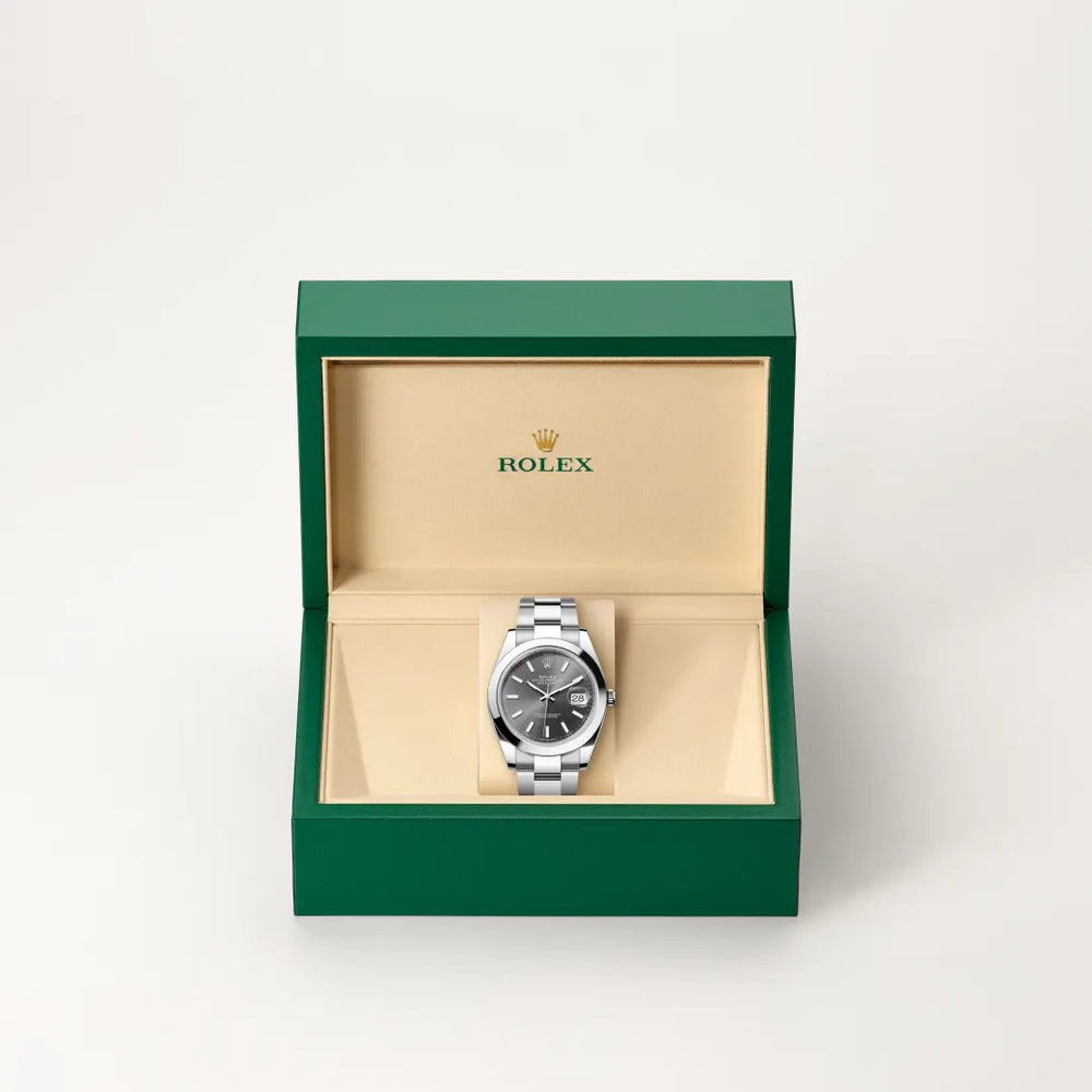 Rolex Datejust 41 in Oystersteel with a Slate dial, Smooth bezel, Oyster, three-piece solid links bracelet