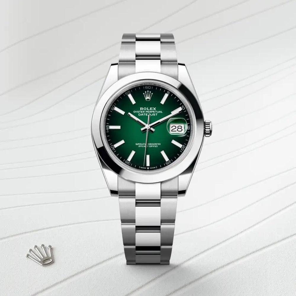Rolex Datejust 41 in Oystersteel with a Green ombré dial, Smooth bezel, Oyster, three-piece solid links bracelet