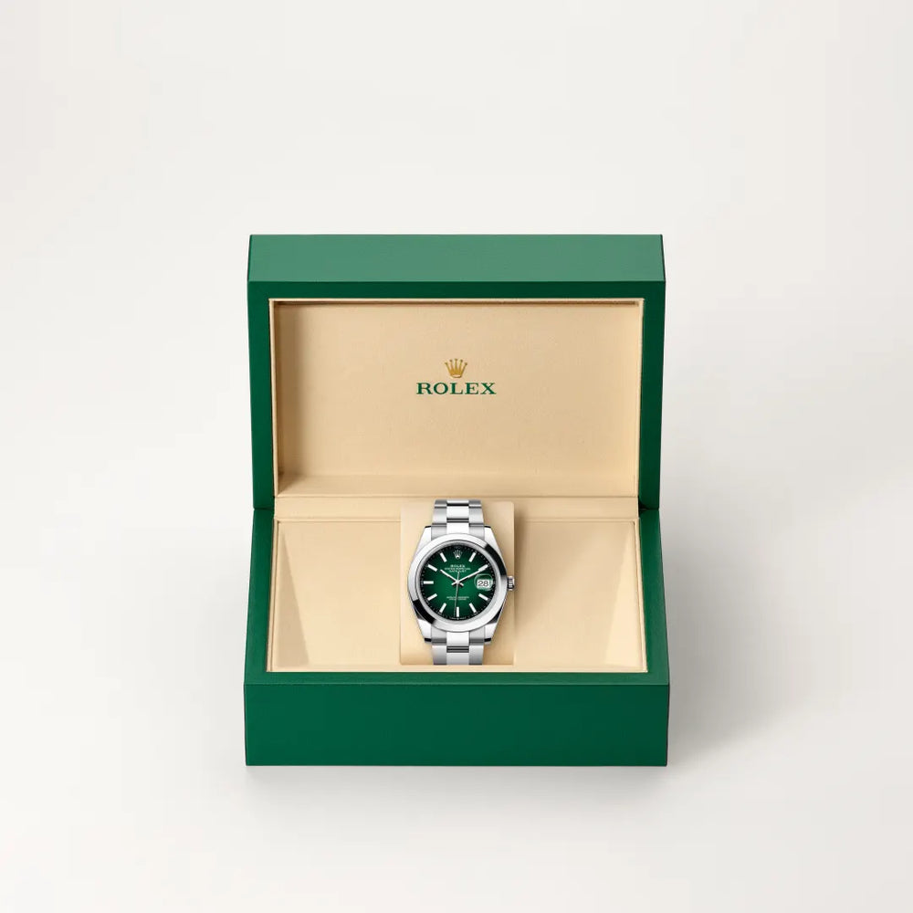 Rolex Datejust 41 in Oystersteel with a Green ombré dial, Smooth bezel, Oyster, three-piece solid links bracelet