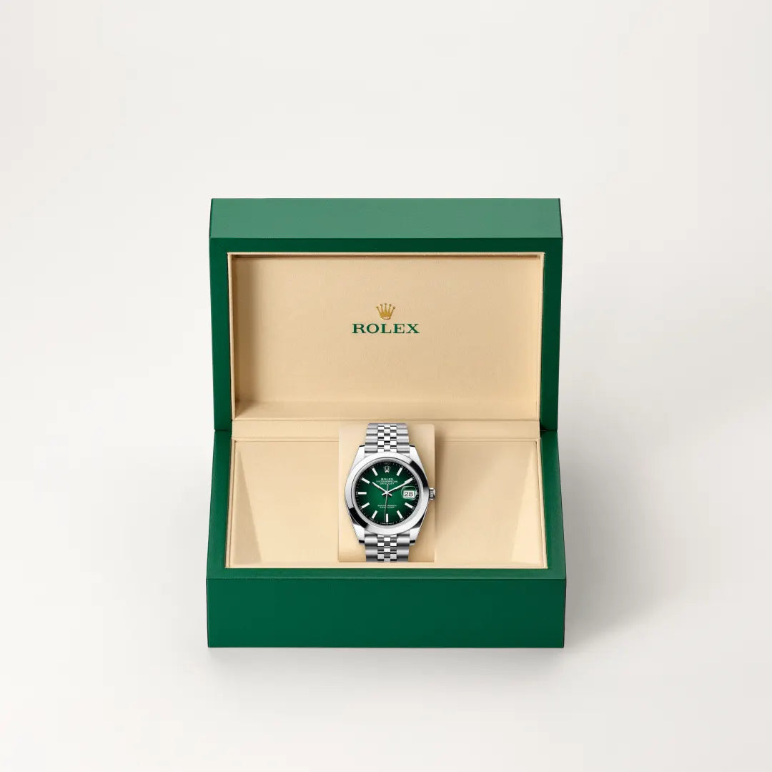 Rolex Datejust 41 in Oystersteel with a Green ombré dial, Smooth bezel, Jubilee, five-piece links bracelet