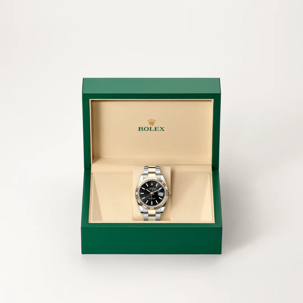 Rolex Datejust 41 in Yellow Rolesor - combination of Oystersteel and yellow gold with a Bright black dial, Fluted bezel, Oyster, three-piece solid links bracelet