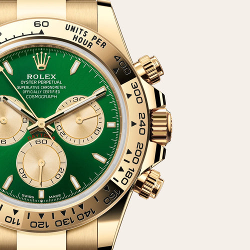 Rolex Cosmograph Daytona in 18 ct yellow gold with a Bright green and golden dial, Fixed, with engraved tachymetric scale, in 18 ct yellow gold bezel, Oyster, three-piece solid links bracelet