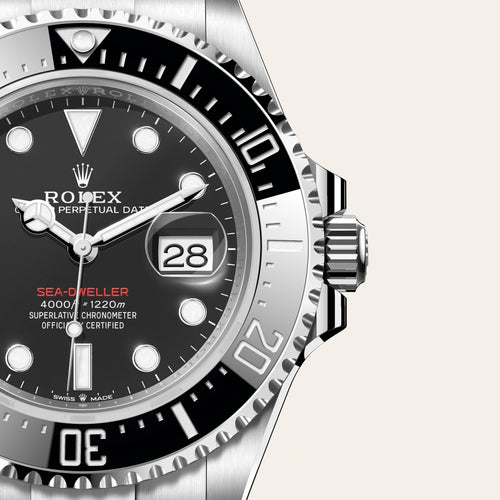 Rolex Sea-Dweller in Oystersteel with a Intense black dial, Unidirectional rotatable 60-minute graduated, scratch-resistant Cerachrom insert in black ceramic, numerals and graduations coated in platinum bezel, Oyster, three-piece solid links bracelet