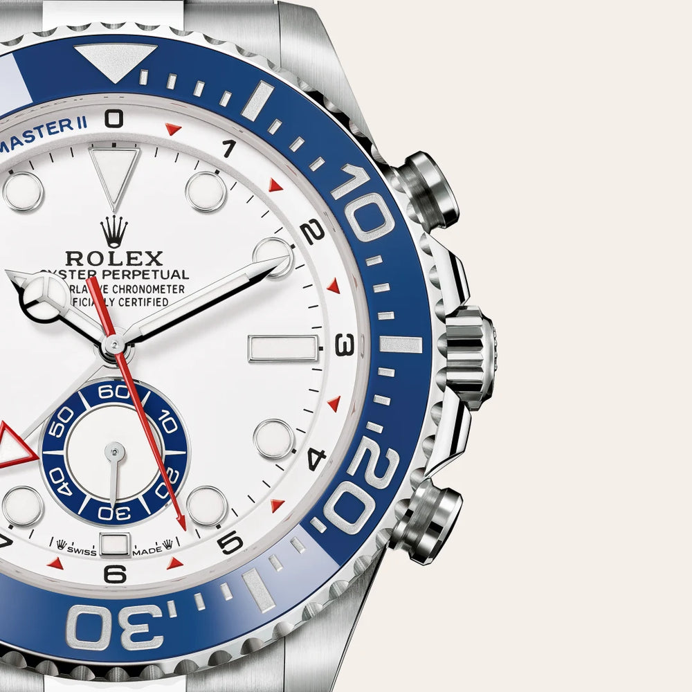 Rolex Yacht-Master II in Oystersteel with a White dial, Bidirectional rotatable 60-minute graduated bezel with blue Cerachrom insert in ceramic. Moulded, recessed graduations and numerals coated with platinum bezel, Oyster, three-piece solid links bracelet