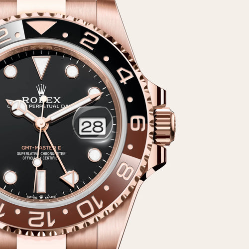 Rolex GMT-Master II in 18 ct Everose gold with a Black dial, Bidirectional rotatable 24-hour graduated bezel. Two-colour brown and black Cerachrom insert in ceramic, moulded numerals and graduations bezel, Oyster, three-piece solid links bracelet