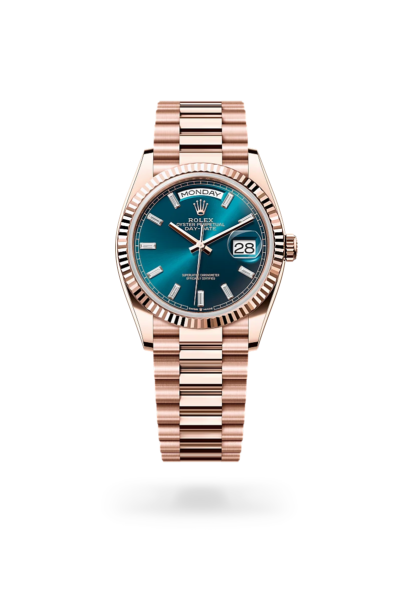 Rolex Day-Date 36 in 18 ct Everose gold with a Blue-green set with diamonds dial, Fluted bezel, President, semi-circular three-piece links bracelet