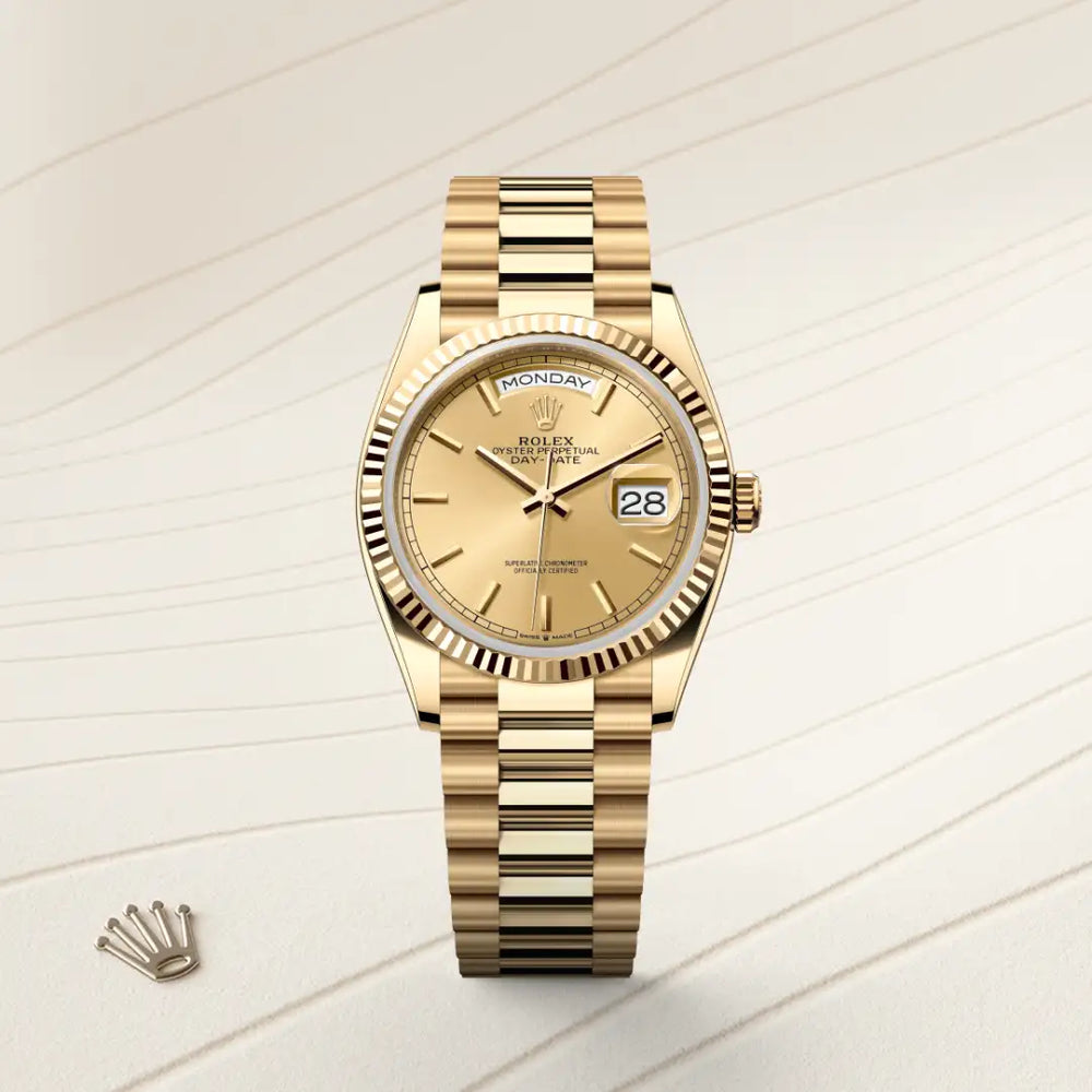 Rolex Day-Date 36 in 18 ct yellow gold with a Champagne-colour dial, Fluted bezel, President, semi-circular three-piece links bracelet