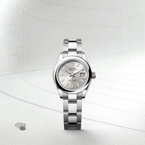 Rolex Lady-Datejust in Oystersteel with a Silver dial, Domed bezel, Oyster, three-piece solid links bracelet