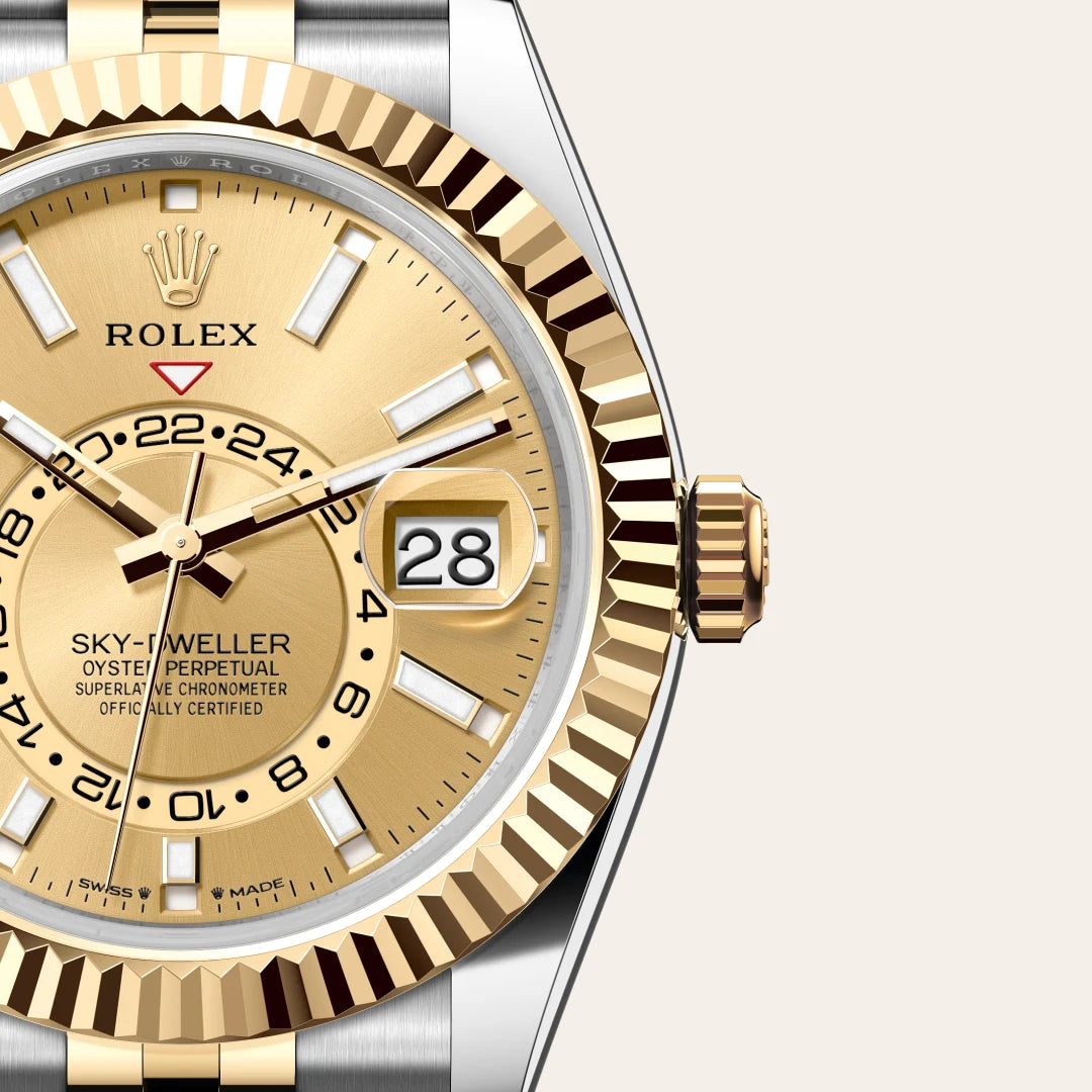 Rolex Sky-Dweller in Yellow Rolesor - combination of Oystersteel and yellow gold with a Champagne-colour dial, Fluted, bidirectional rotatable Rolex Ring Command bezel, Jubilee, five-piece links bracelet