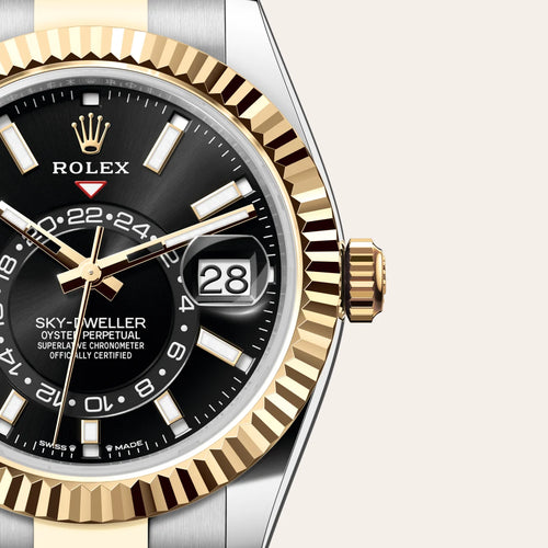 Rolex Sky-Dweller in Yellow Rolesor - combination of Oystersteel and yellow gold with a Bright black dial, Fluted, bidirectional rotatable Rolex Ring Command bezel, Oyster, three-piece solid links bracelet